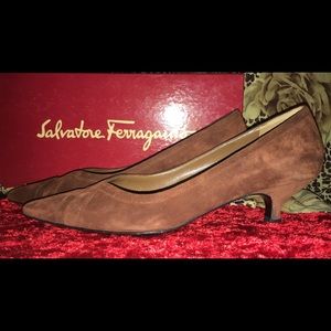 🎊😍Salvatore Ferragamo Pumps👠🧡